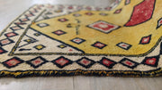 Vieux tapis Boujaad, 225 x 165 cm || 7.38 x 5.41 pieds - KENZA & CO