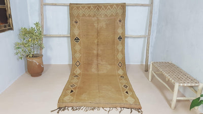 Vieux tapis Boujaad, 300 x 130 cm || 9.84 x 4.27 pieds - KENZA & CO