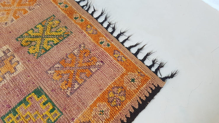 Vieux tapis Boujaad, 260 x 160 cm || 8,53 x 5,25 pieds - KENZA & CO