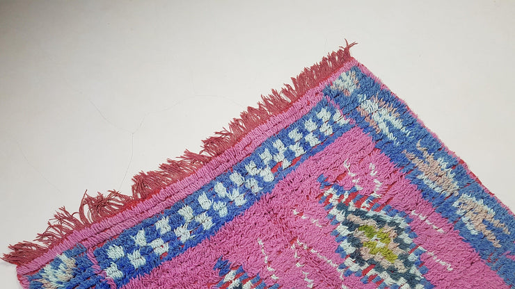 Vieux tapis Boujaad, 275 x 145 cm || 9.02 x 4.76 pieds - KENZA & CO