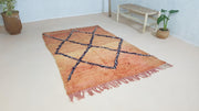 Vieux tapis Boujaad, 210 x 140 cm || 6.89 x 4.59 pieds - KENZA & CO