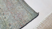 Vieux tapis Boujaad, 215 x 200 cm || 7.05 x 6.56 pieds - KENZA & CO