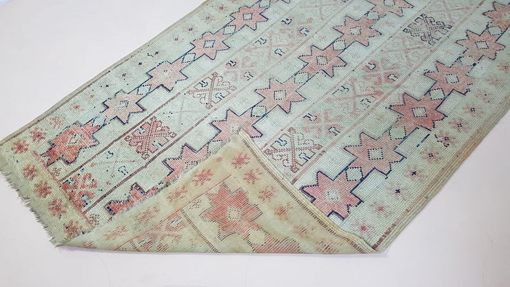 Vieux tapis Boujaad, 335 x 140 cm || 10.99 x 4.59 pieds - KENZA & CO