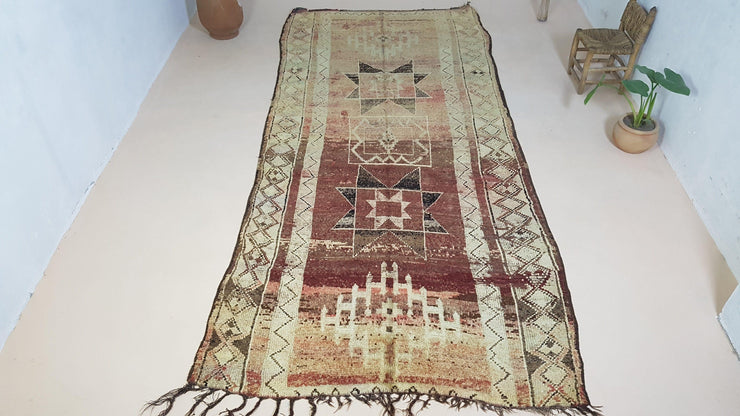 Vieux tapis Boujaad, 355 x 155 cm || 11.65 x 5.09 pieds - KENZA & CO