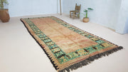 Vieux tapis Boujaad, 335 x 145 cm || 10.99 x 4.76 pieds - KENZA & CO