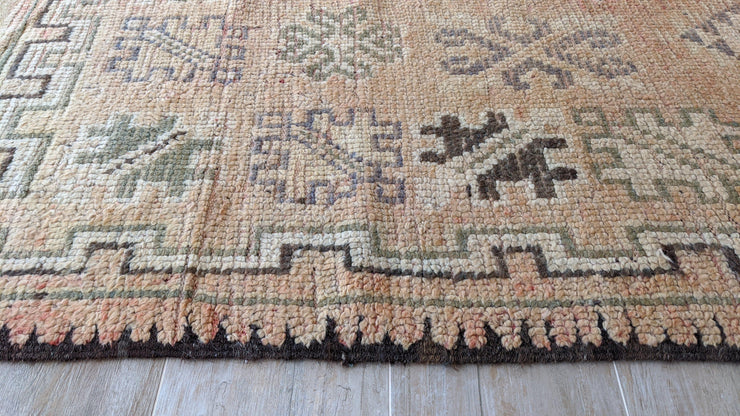 Vieux tapis Boujaad, 360 x 175 cm || 11.81 x 5.74 pieds - KENZA & CO