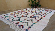 Grand tapis Boucherouite, 305 x 180 cm || 10,01 x 5,91 pieds - KENZA & CO